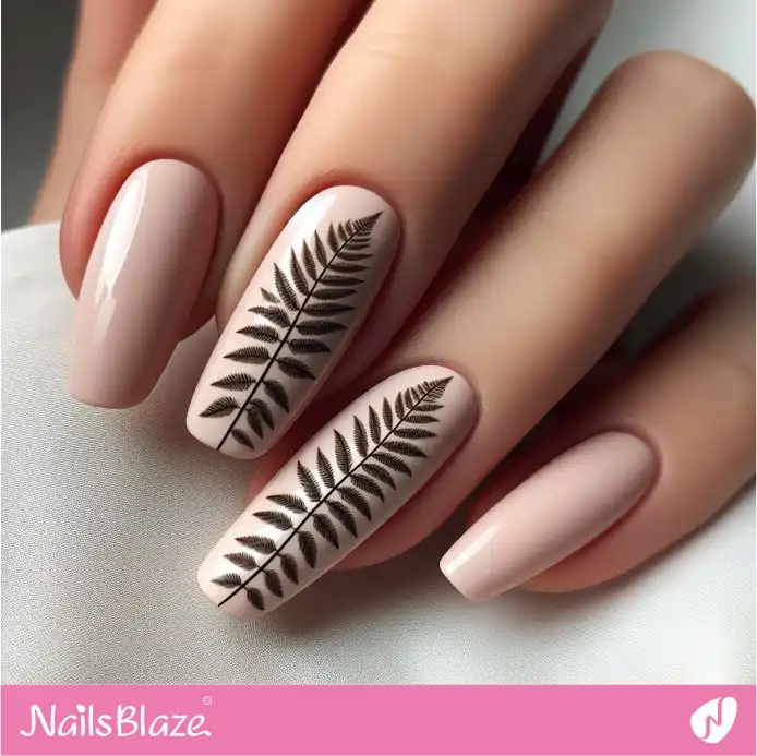 Minimal Fern Leaf Nails | Nature-inspired Nails - NB1552